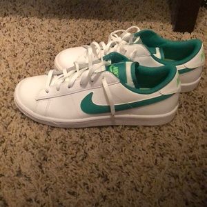 White Nike worn one time with green swoosh